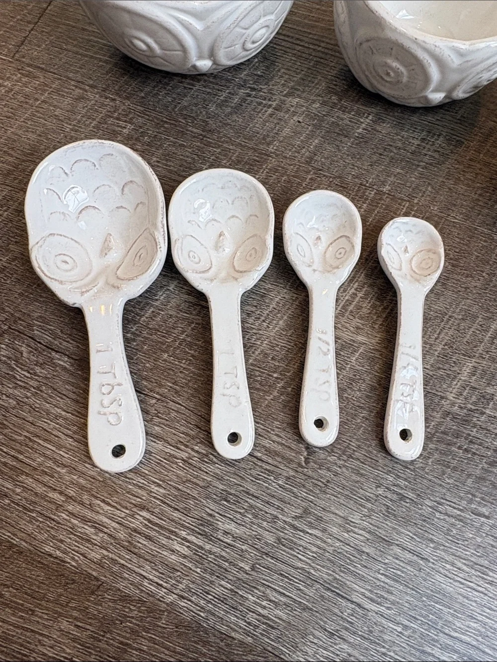 Sur La Table Owl Nesting Measuring Bowls and Spoon Set Ceramic White